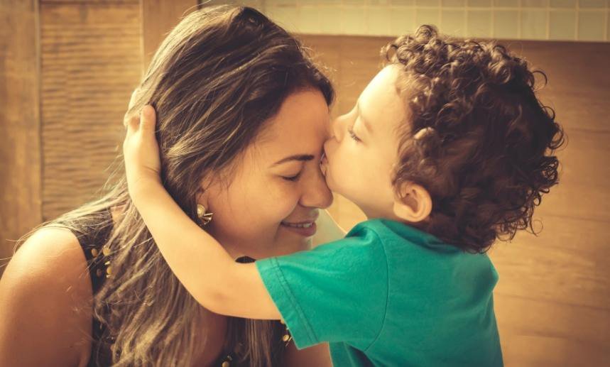 madre latina viviendo en los estados unidos